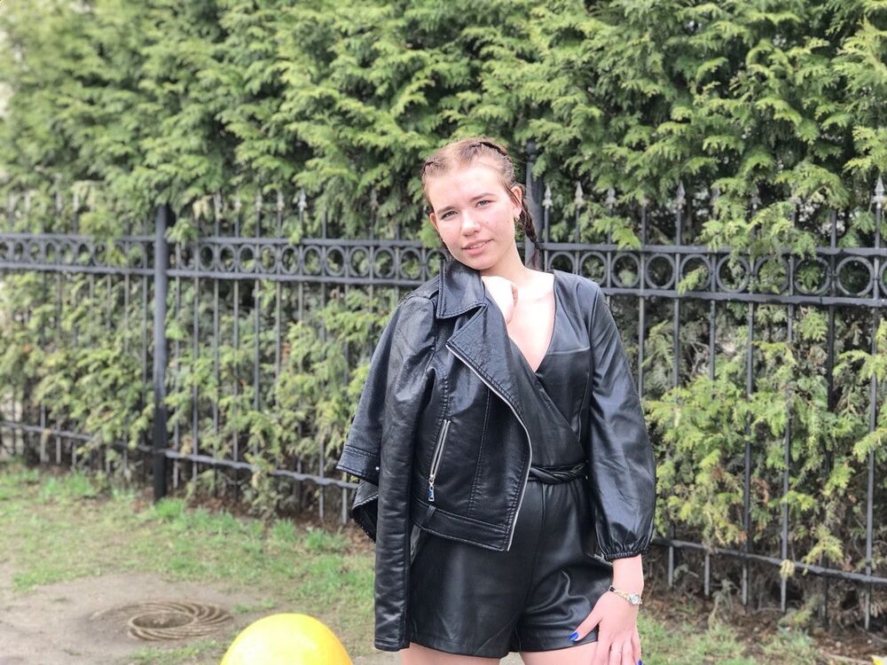  27568206  , 21 ,    -