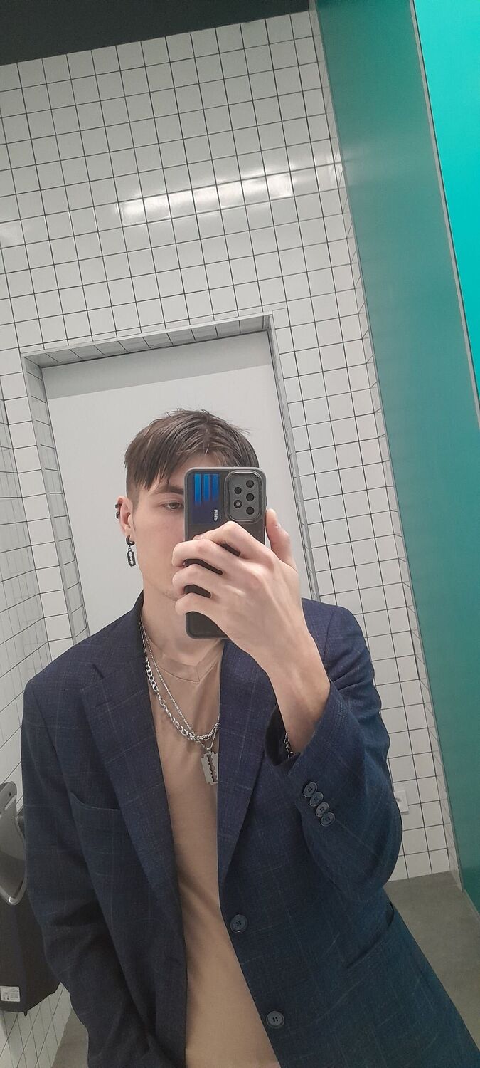  53312026  Radik, 24 ,    