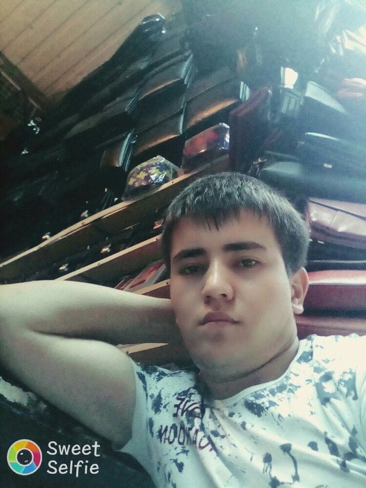  18805876  , 29 ,    