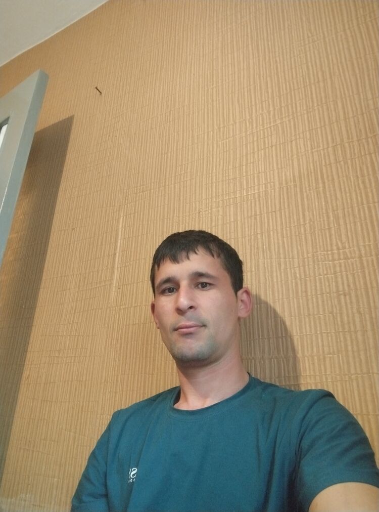  52622016  Islombek, 33 ,    