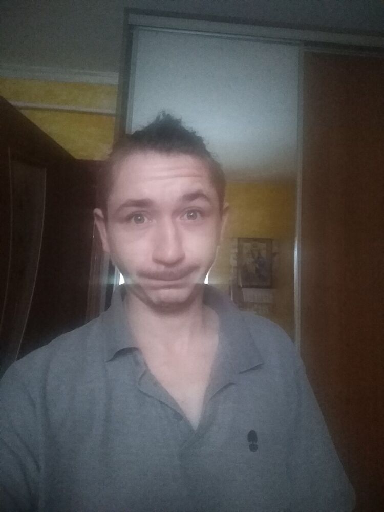  21959396  Mikolag, 29 ,    