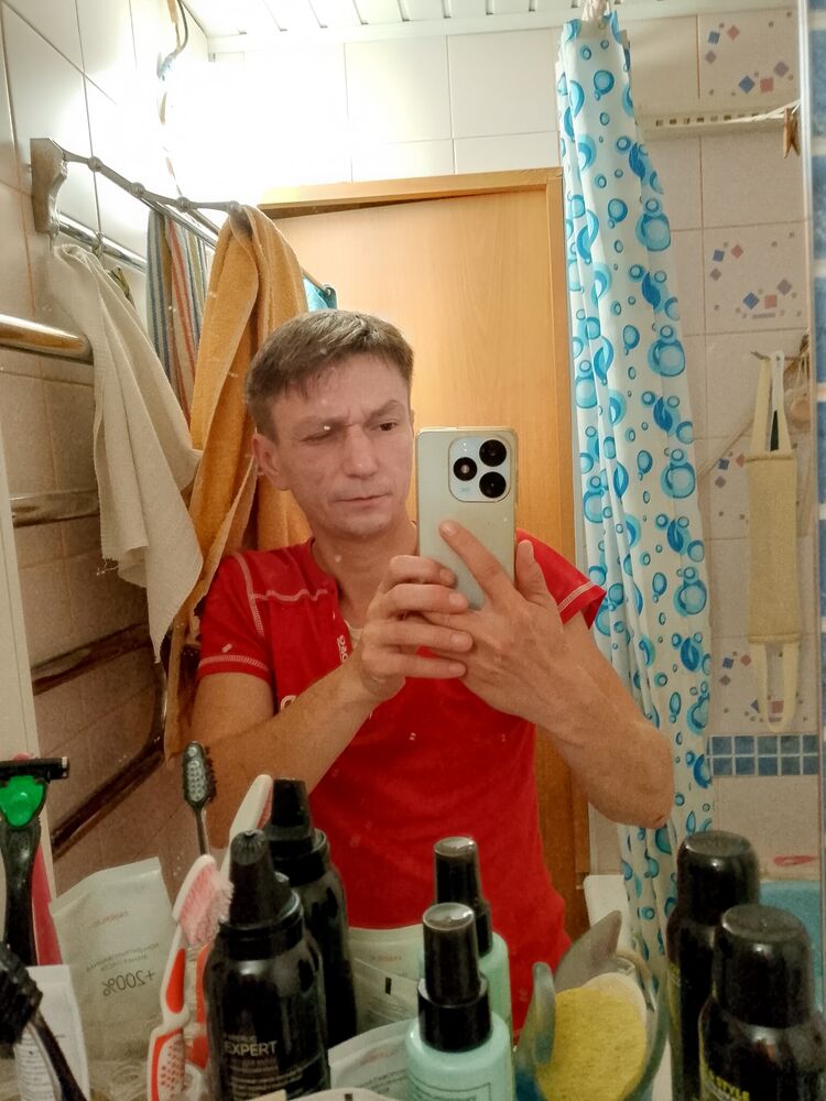  46373996  , 39 ,    