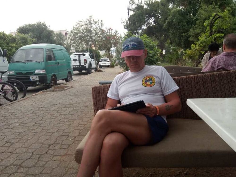  ,   Petr, 54 ,   