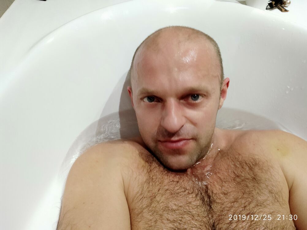  30413056  , 40 ,    