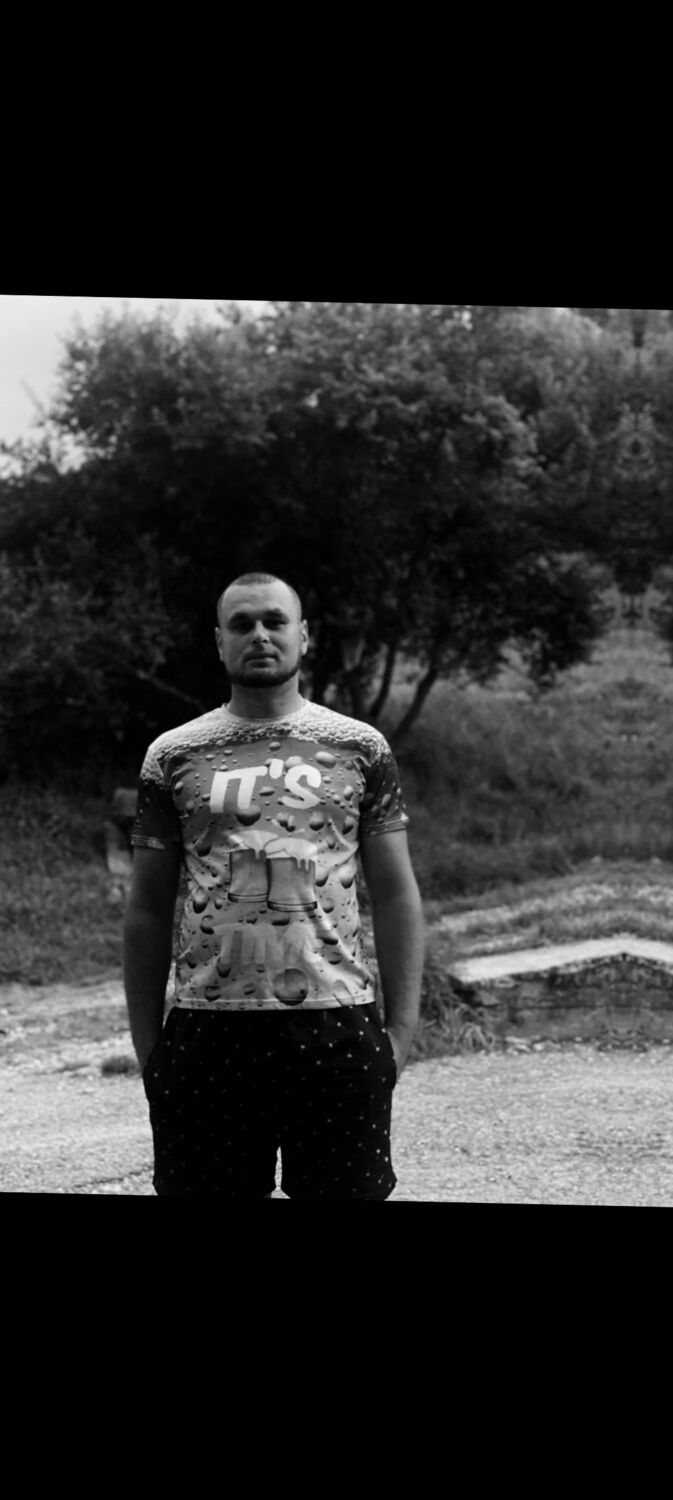  48710736  Sergii, 31 ,    Blansko