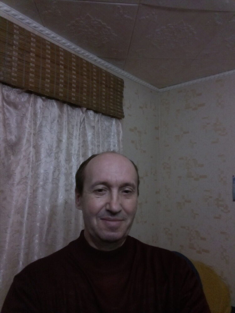  19935756  Maikl, 81 ,    