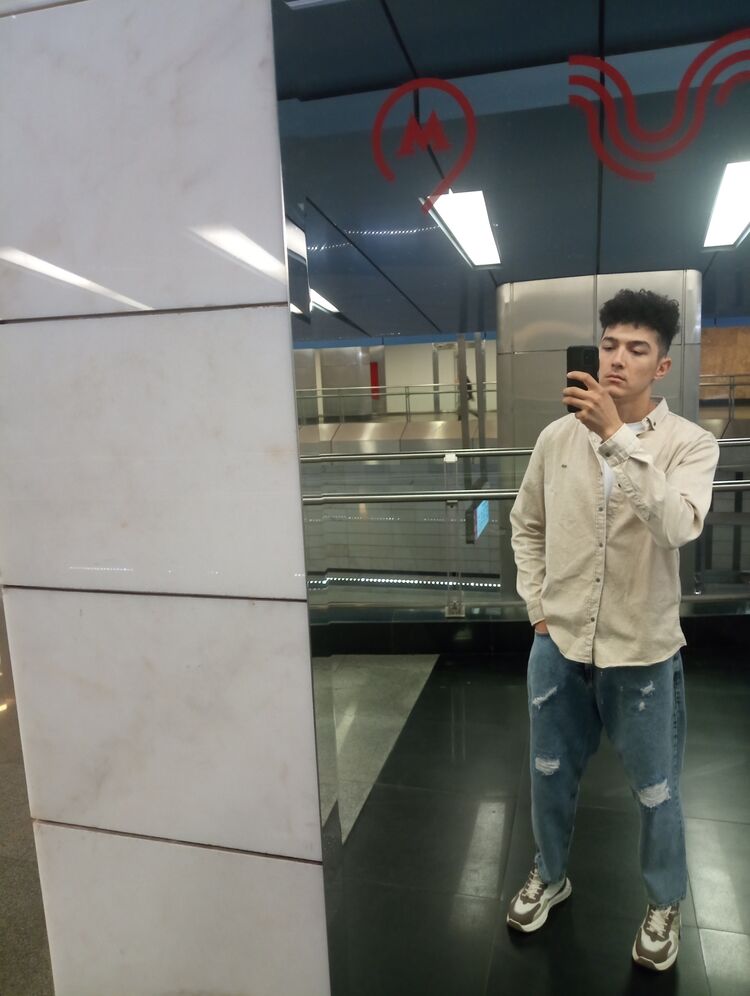  46445416  Ali, 23 ,    