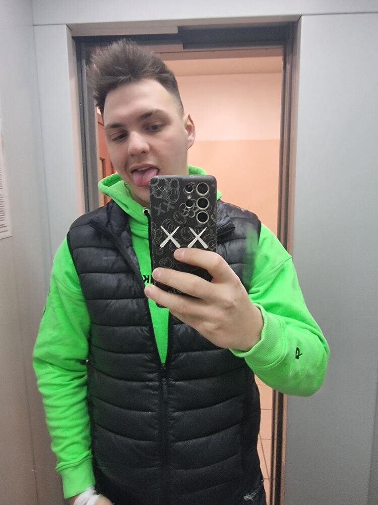  32073496  , 26 ,    -