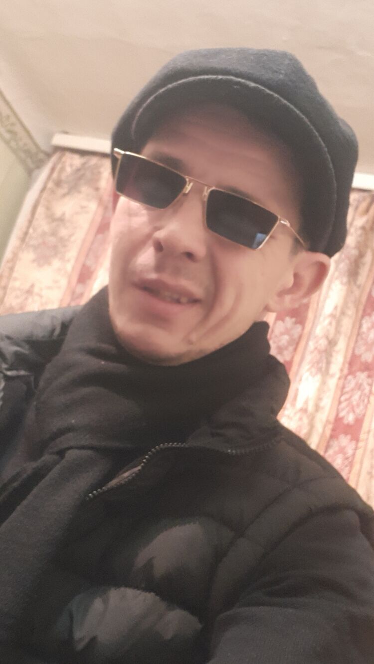  42049856  , 38 ,    