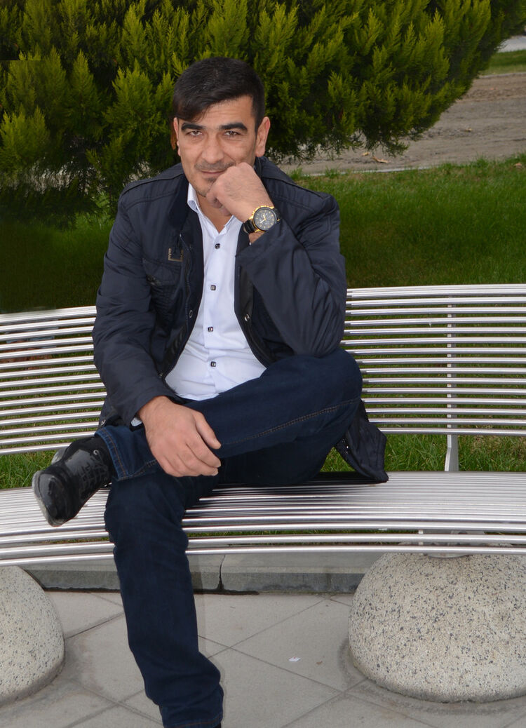  5852156  Sahib, 46 ,    