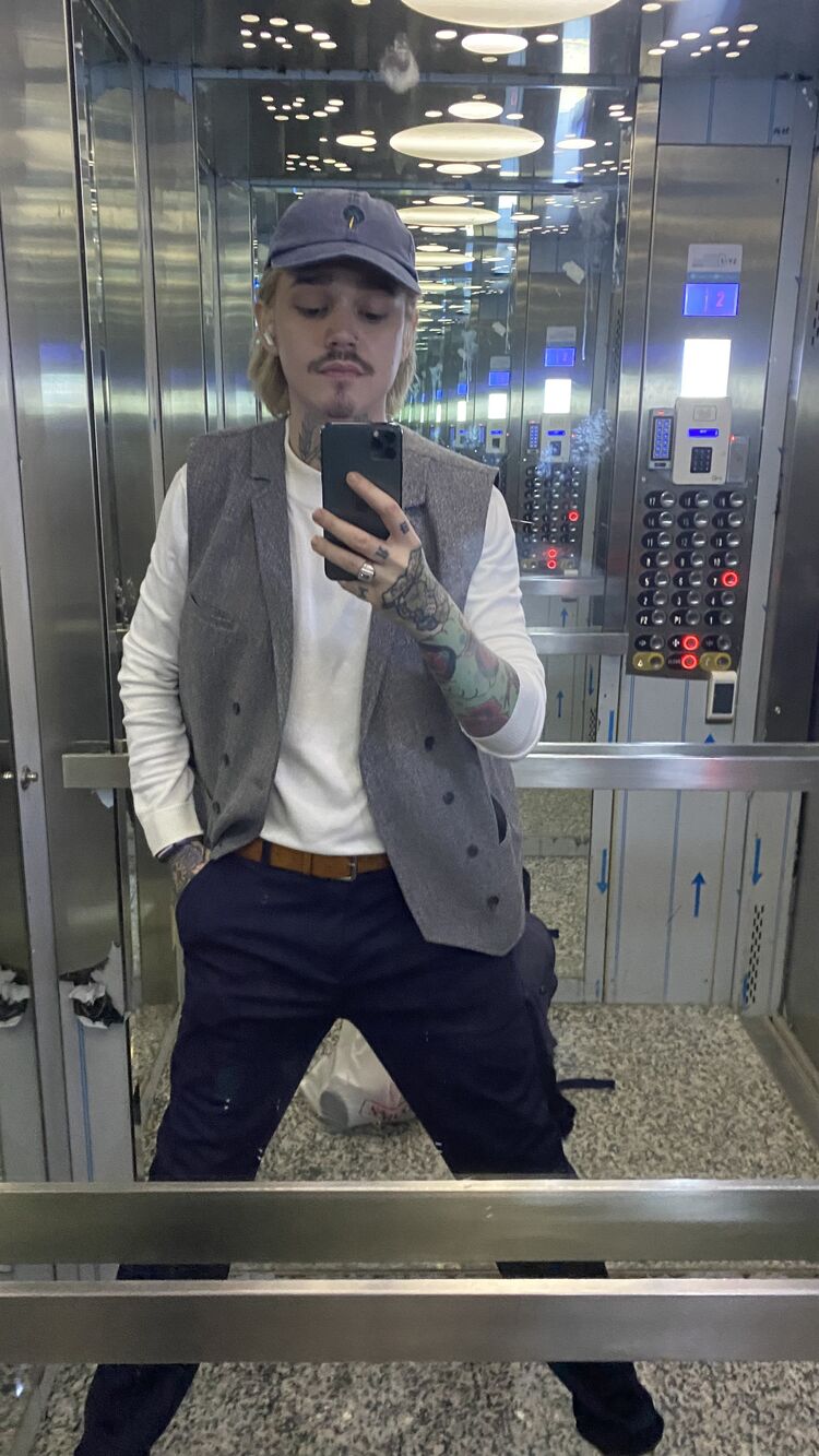  ,   Sam, 28 ,   ,   