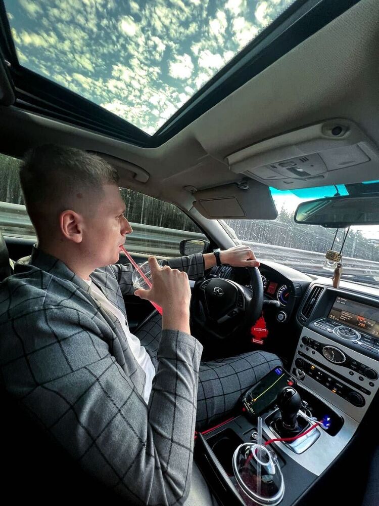  ,   Artem, 30 ,   ,   