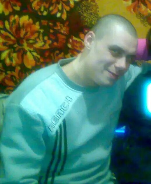  46681676  , 44 ,    