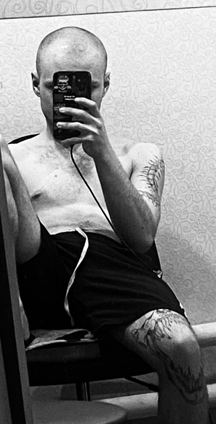  54650046  Artem, 20 ,    