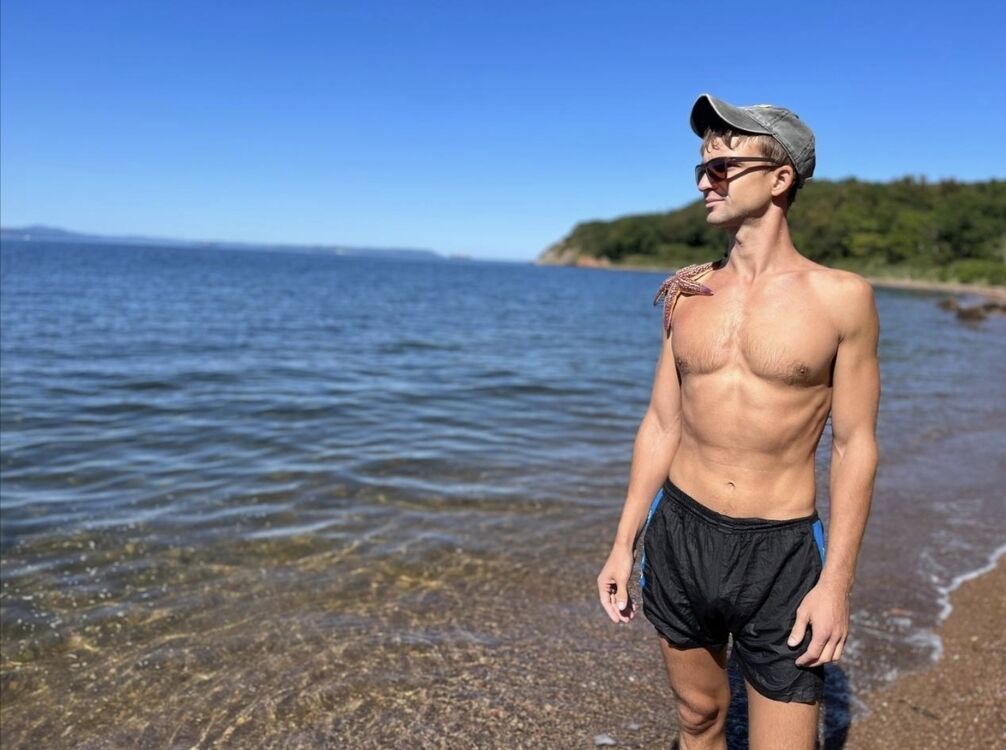  38848686  DENNISV, 30 ,    