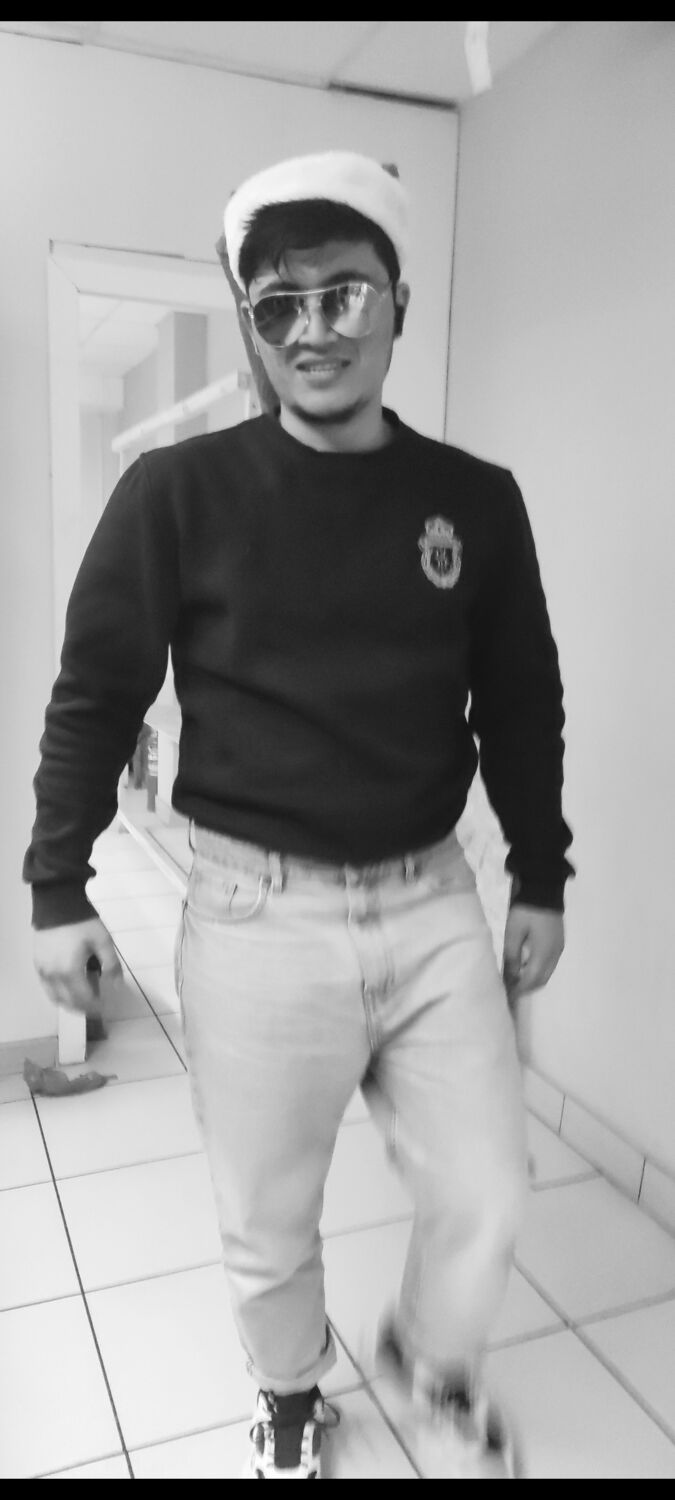  27437756  Nikruz, 24 ,    