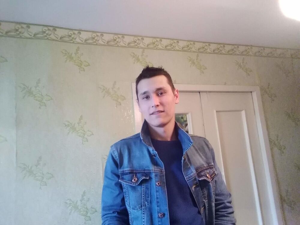  22533536  Filipp, 31 ,    -