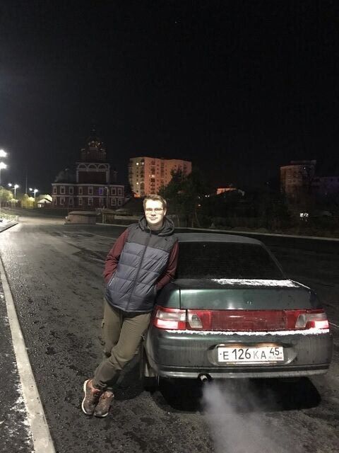  ,   Maxim, 26 ,   ,   , c 
