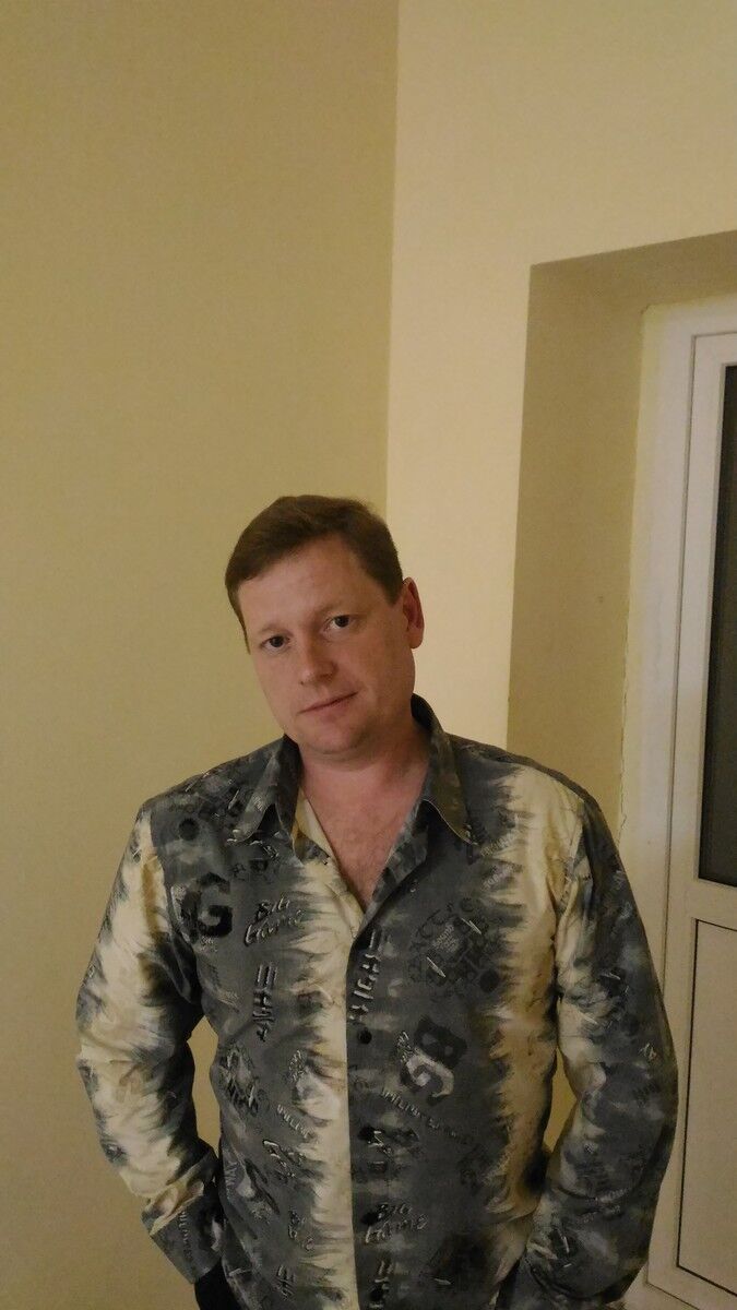  ,   Alex, 48 ,   