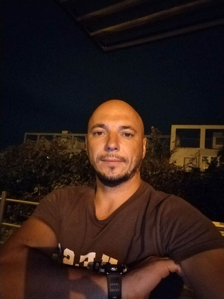  47334766  Igor, 37 ,    