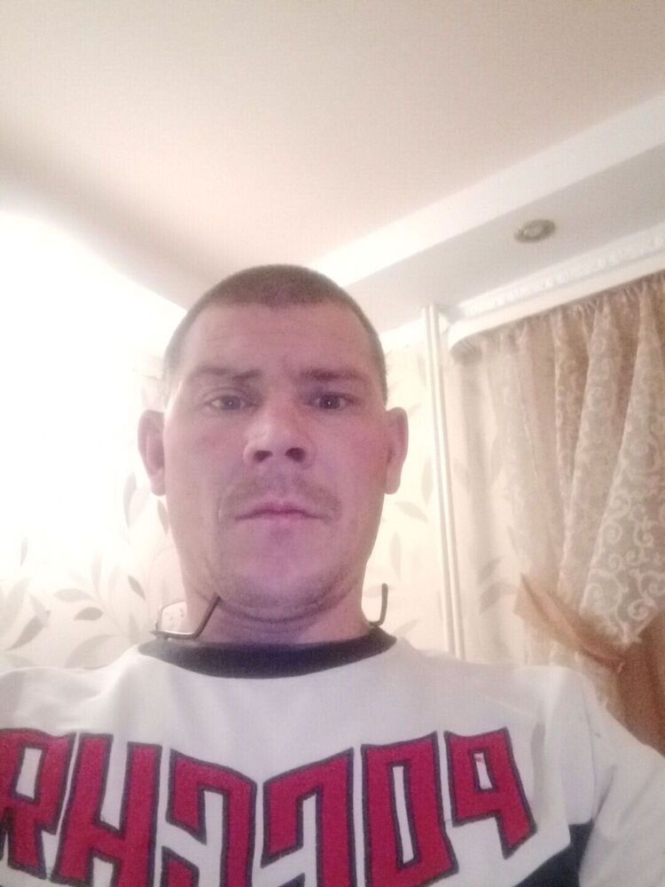  24314296  Petr, 35 ,    
