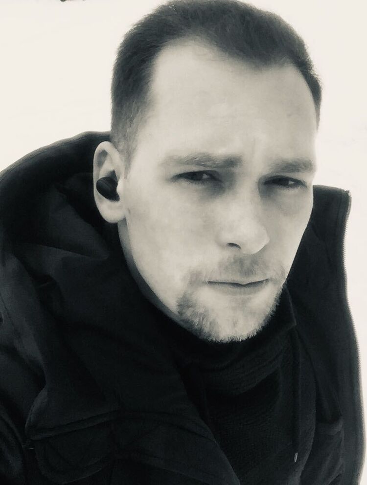  40662276  , 28 ,    
