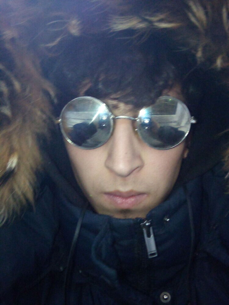  31874246  Ruslan, 22 ,    