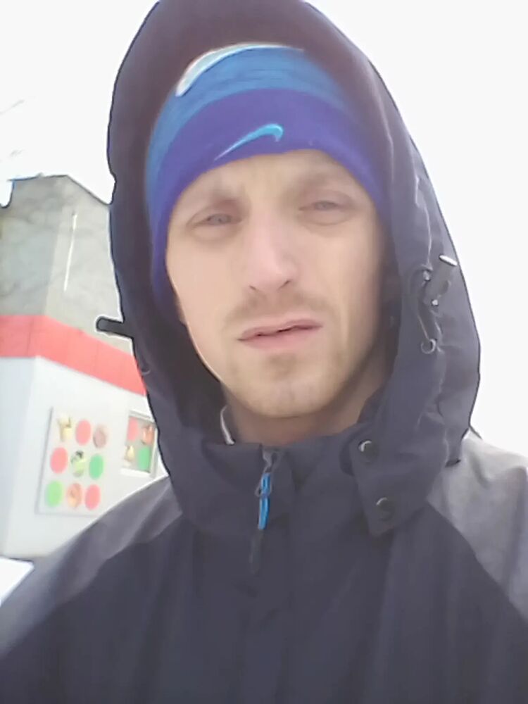  ,   Maxim, 34 ,   ,   