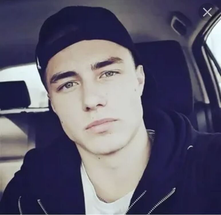 ���� 42451766 ������� �����, 32 ����, ���� ���������� � ������