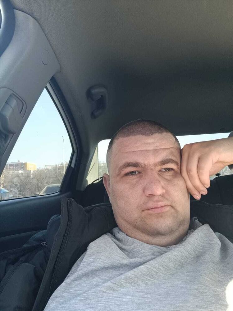  42553146  , 37 ,     