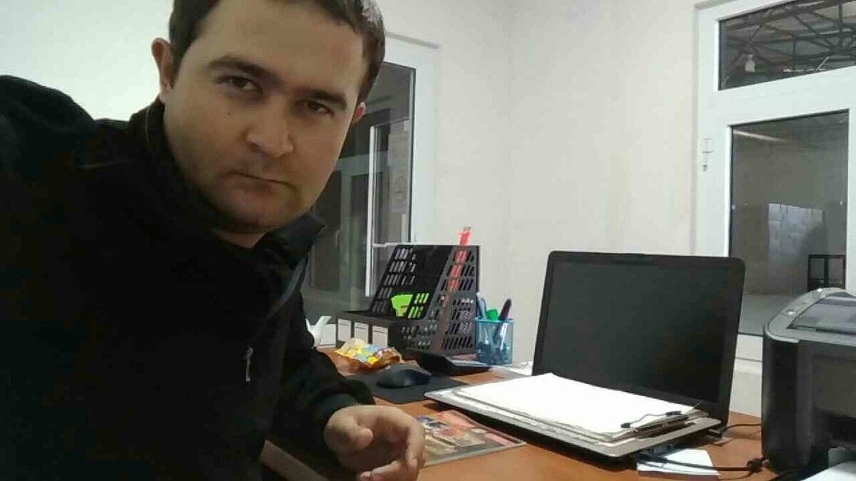  ,   Shuhrat, 32 ,   ,   , c , 