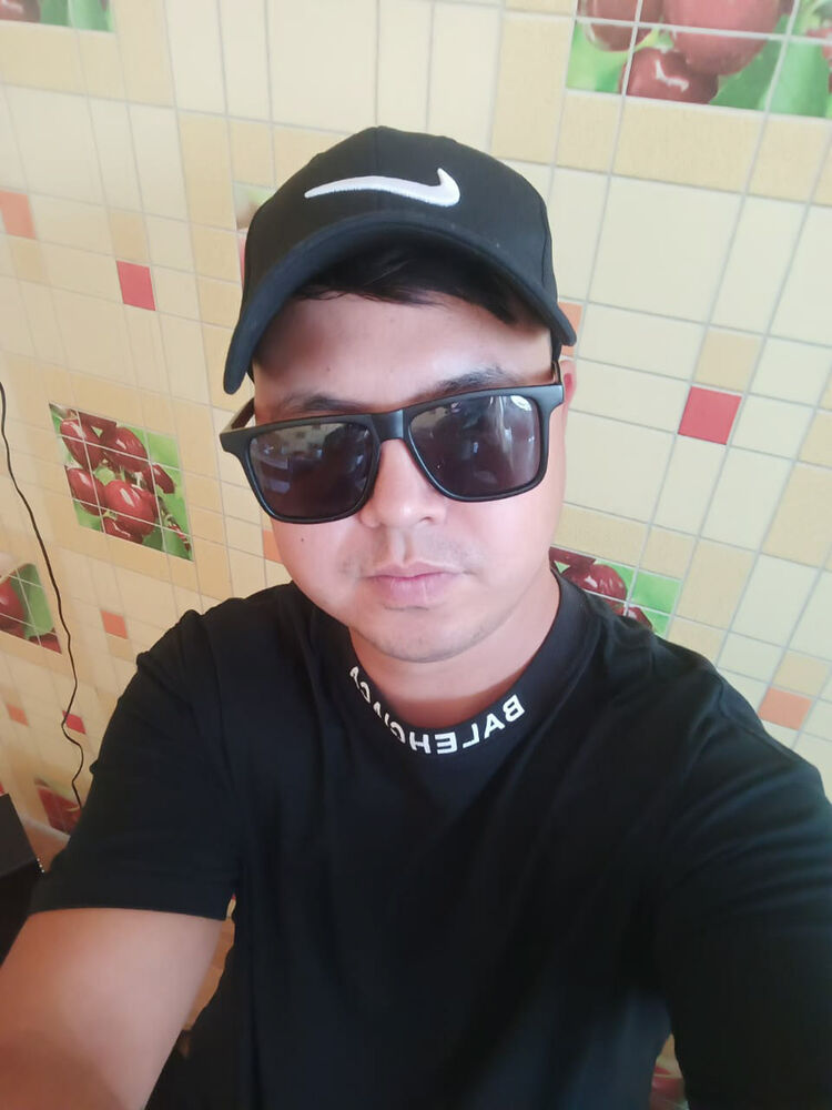  45022386  Mikhail, 30 ,    