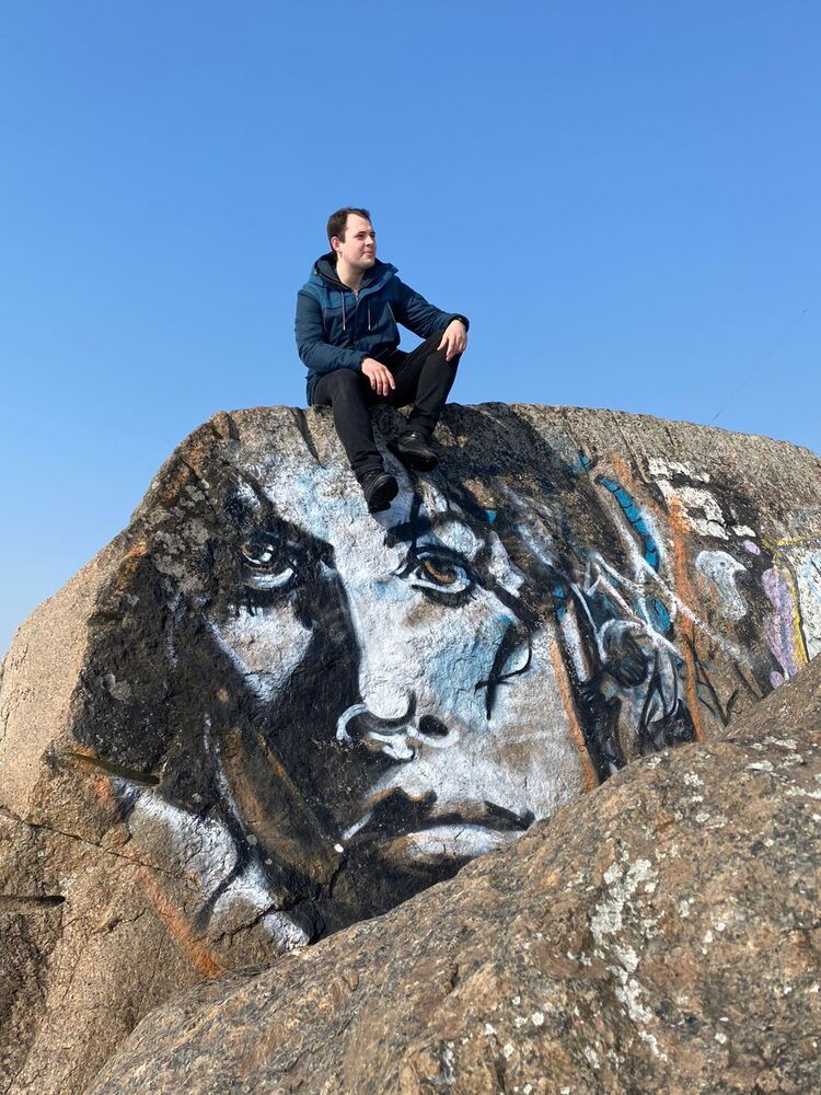  28489456  Maxim, 27 ,    