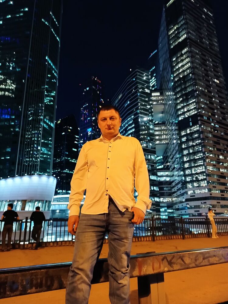  ,   Vlad, 39 ,   ,   