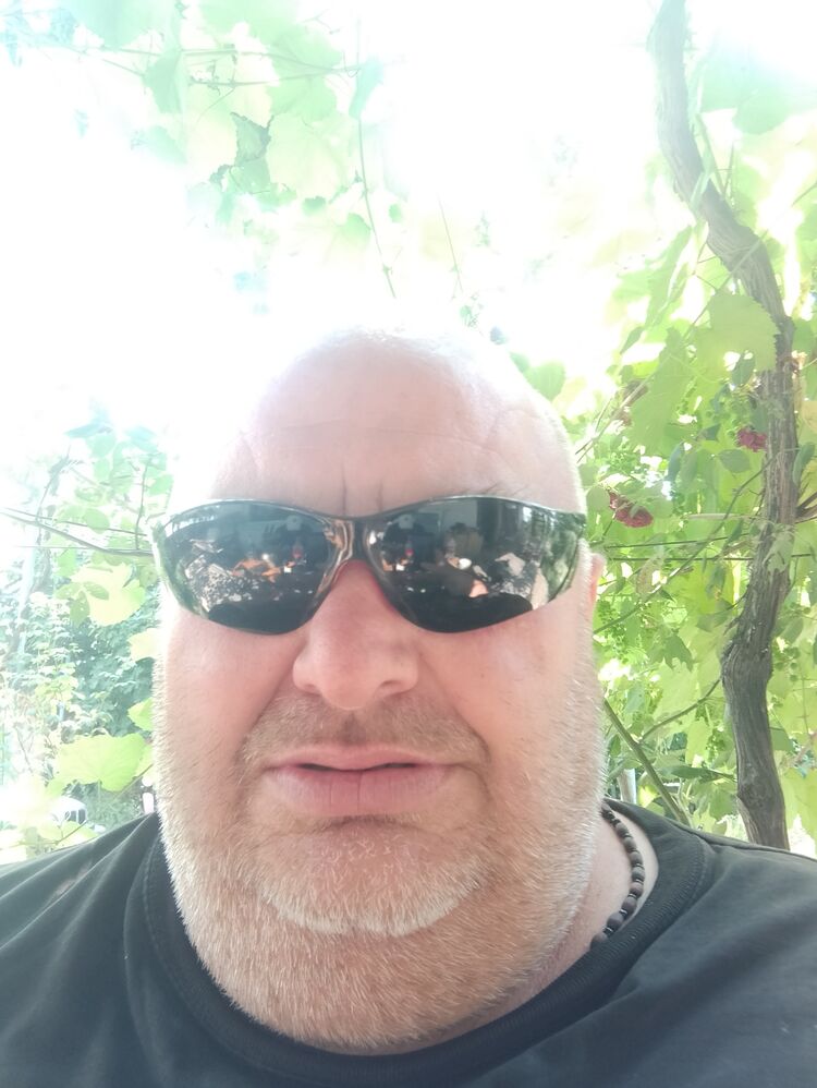  46208326  Giorgi, 46 ,    