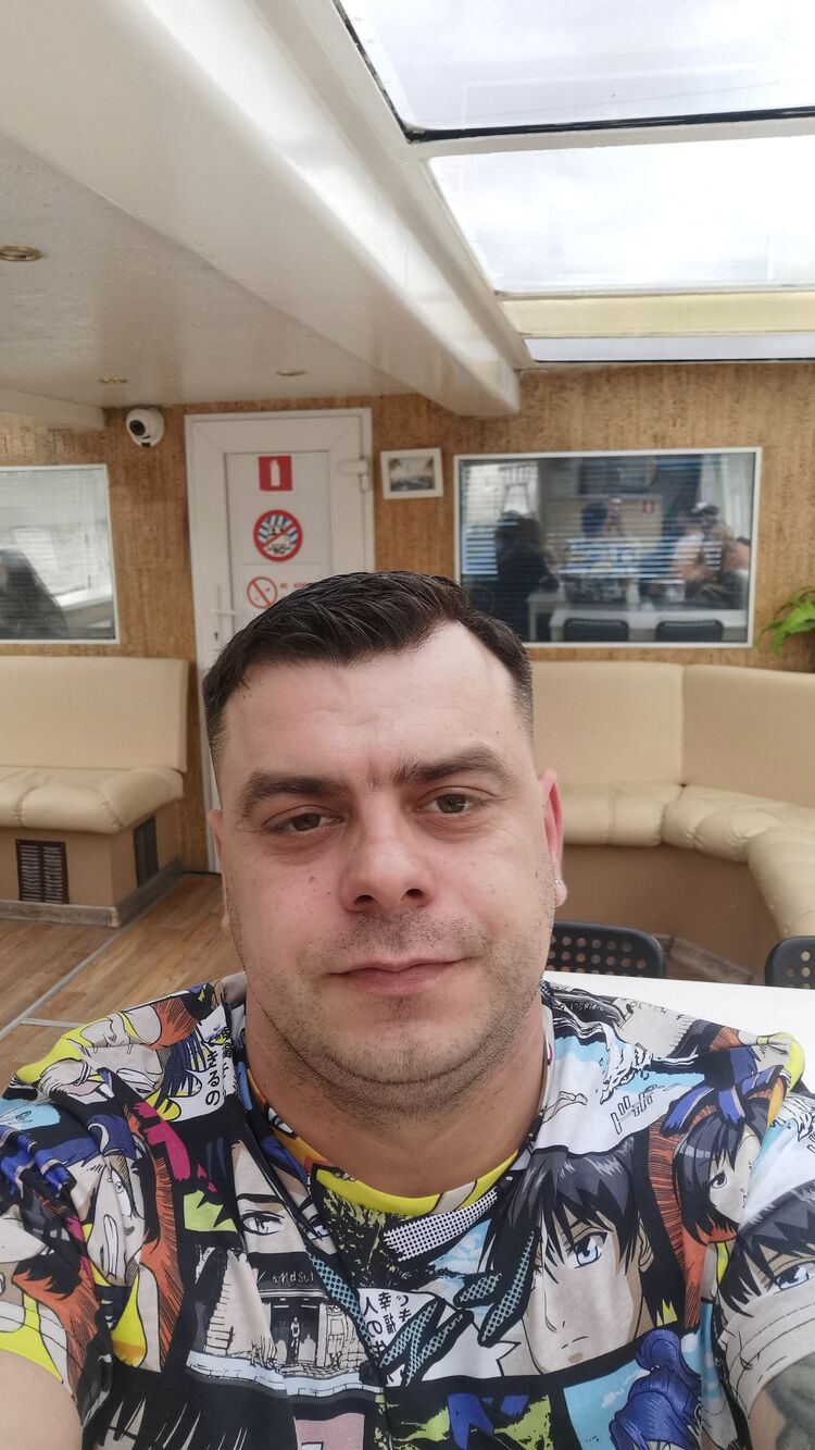  43809016  Serj, 36 ,    -