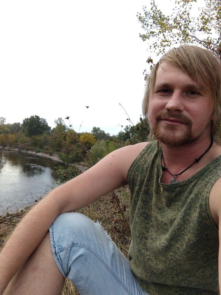 ,   Vitaly, 34 ,  