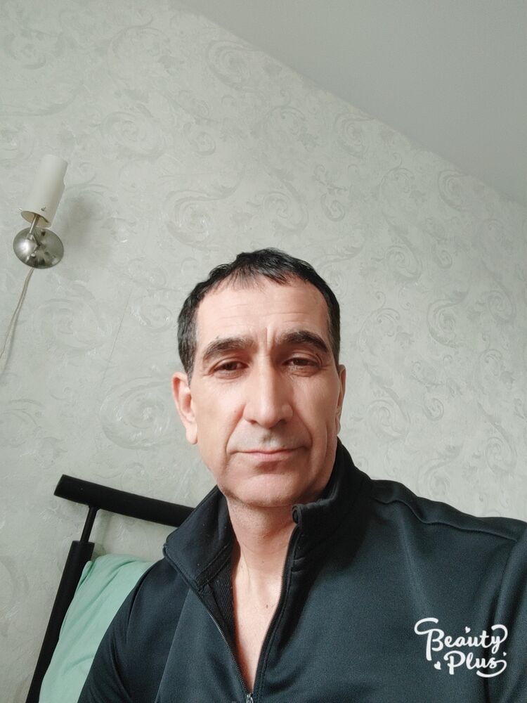 29548646  , 52 ,    