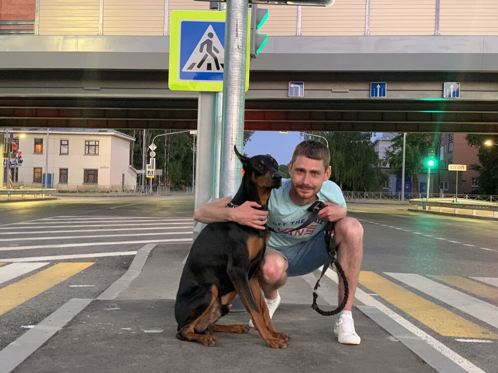  27714436  Denis, 34 ,     