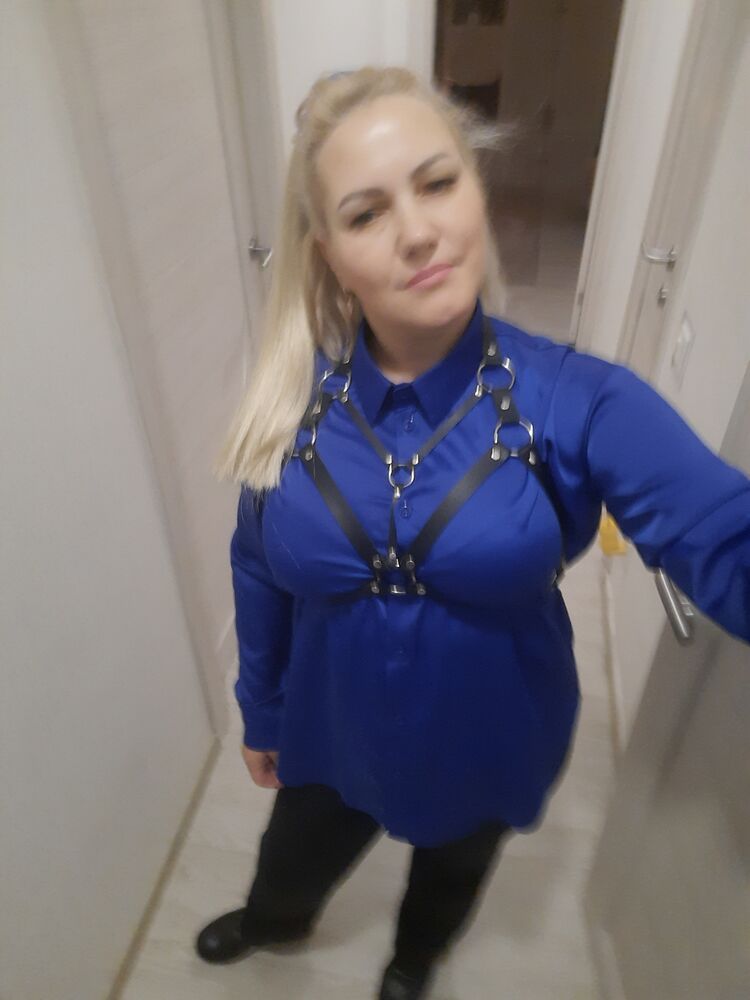  54732526  ANNA, 49 ,    