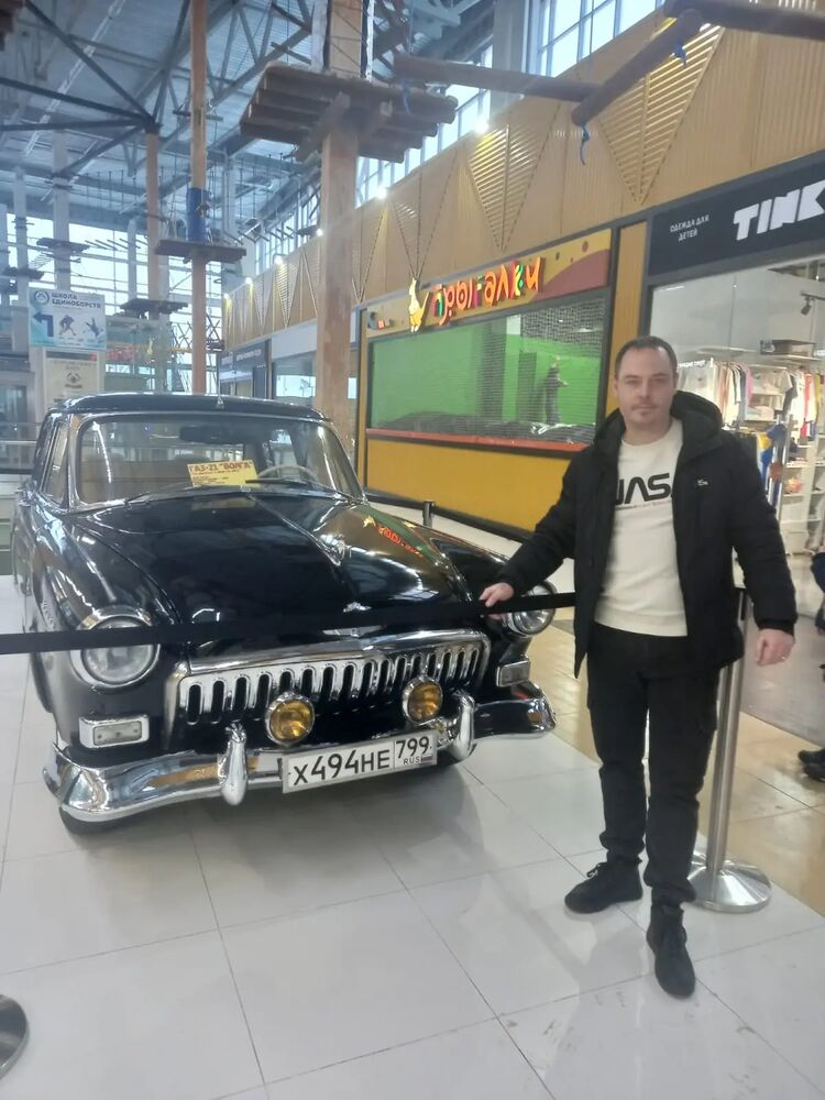  33378796  Kostik, 36 ,     