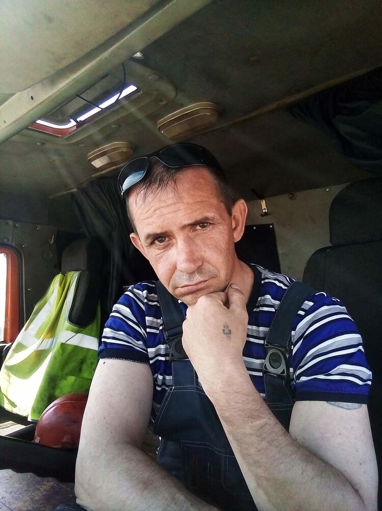  18740976  , 43 ,    