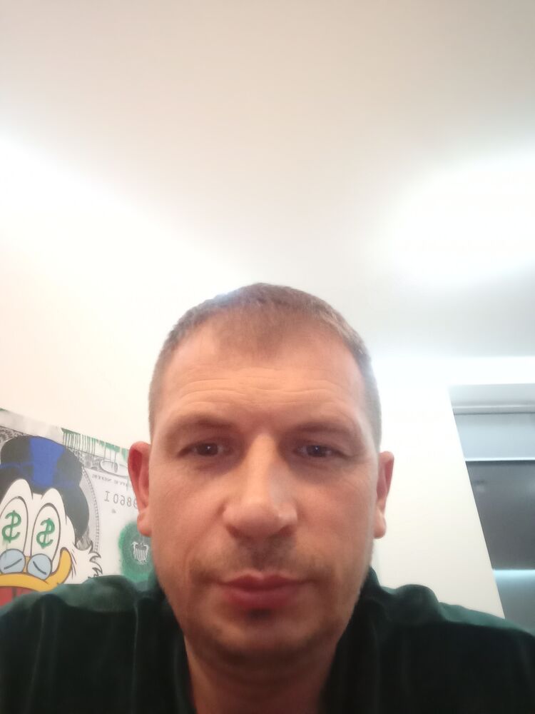  48204966  , 37 ,    