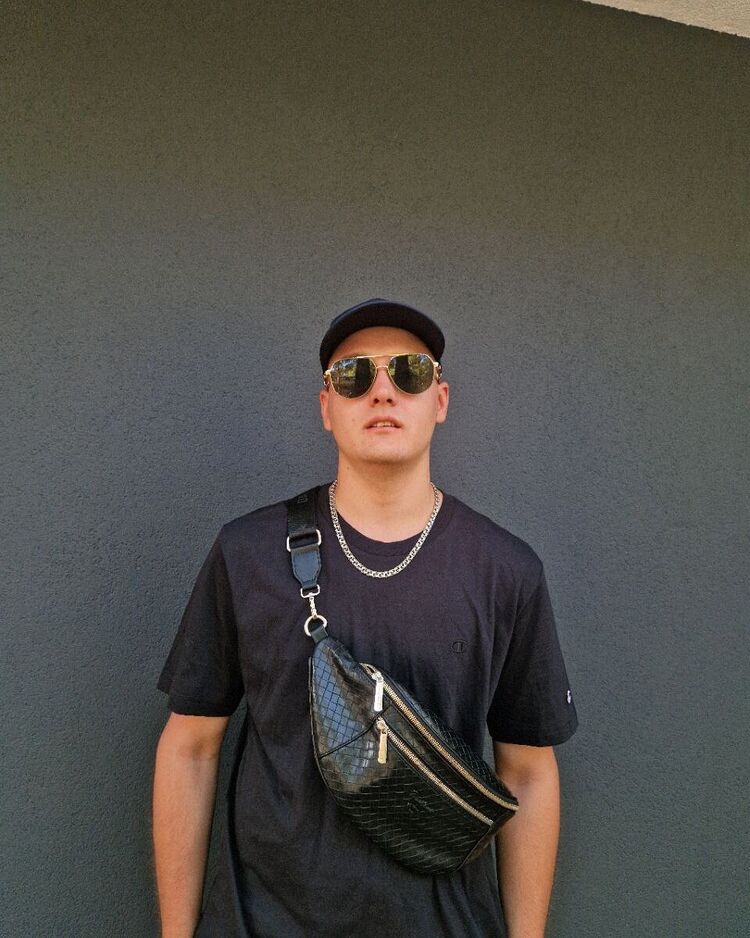  ,   Rodion, 23 ,   ,   , 