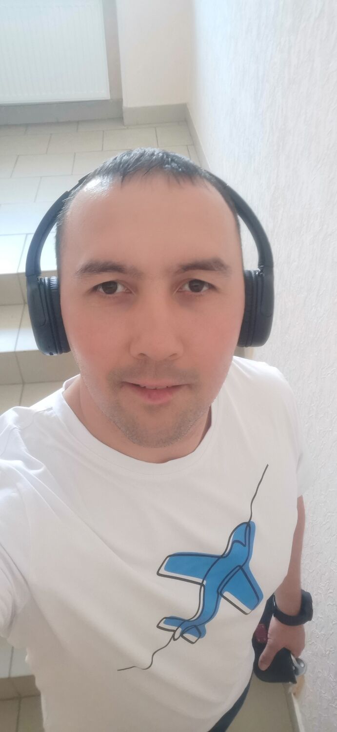  49453016  , 37 ,    
