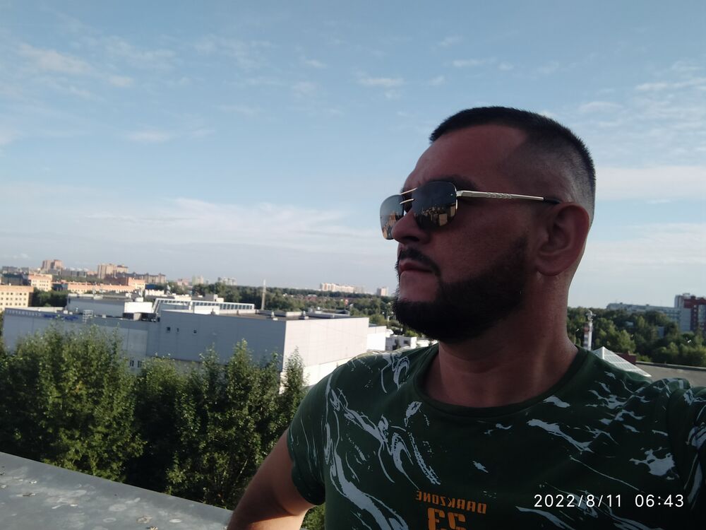 28427556  Danila , 38 ,    