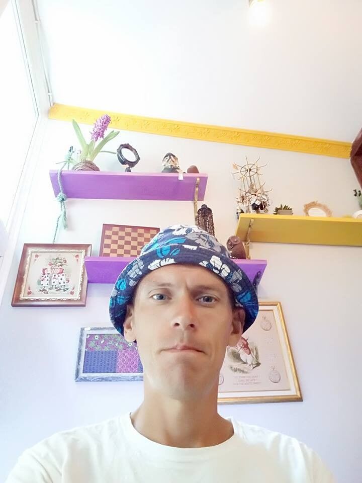  ,   Stanislav, 47 ,   ,   , c 