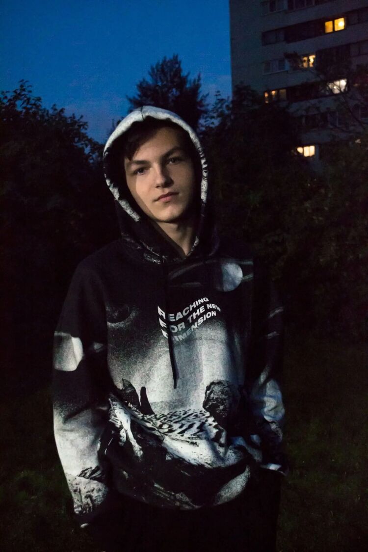  -,   , 23 ,   ,   
