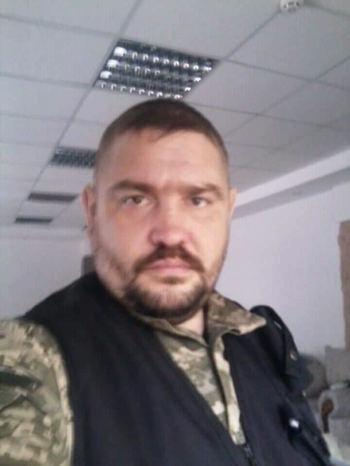  10942496  , 44 ,    