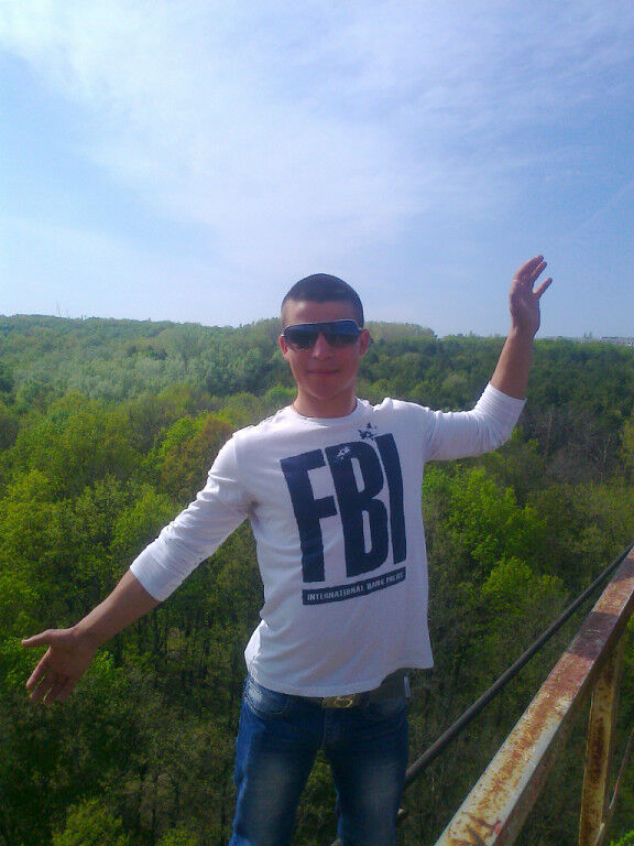  5583876  Viorel, 31 ,    
